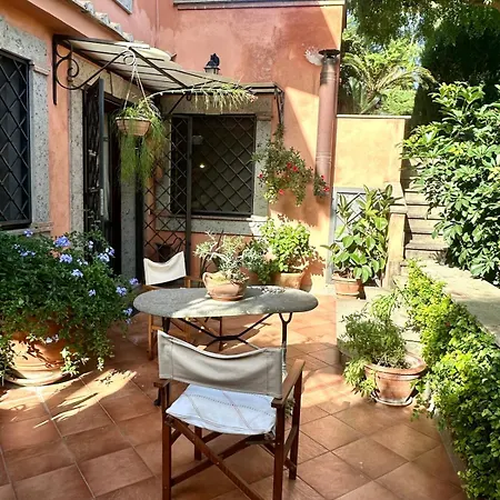 Apartment Turistico Indipendente Con Giardino