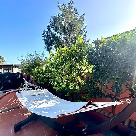 Turistico Indipendente Con Giardino *