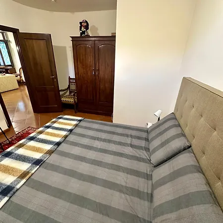 Apartment Turistico Indipendente Con Giardino