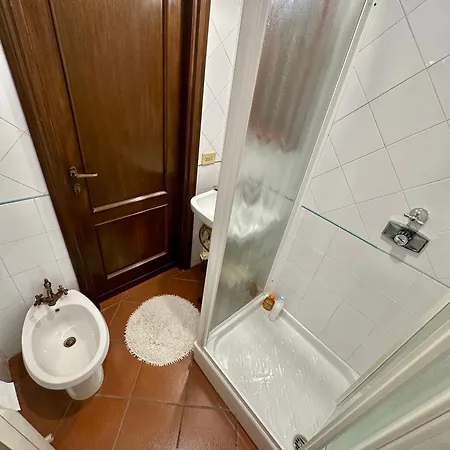 Apartment Turistico Indipendente Con Giardino